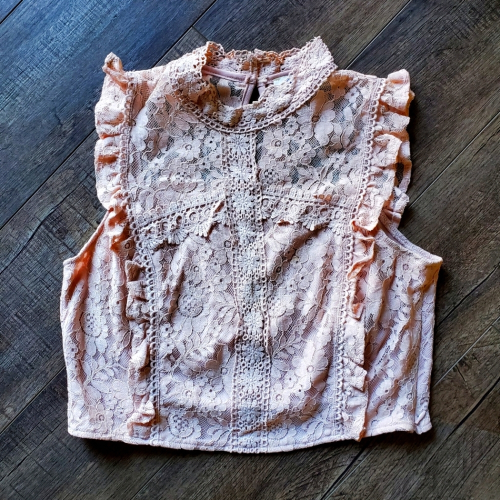 She and Sky Lace Crop Top